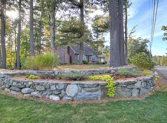 2nd image of 27 Monica Dr