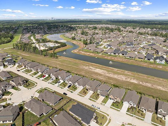 3rd image of 3541 Cherrybark Gable Ln