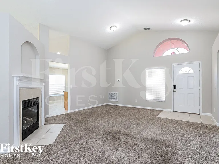 745 Troon Cir — Photo 4