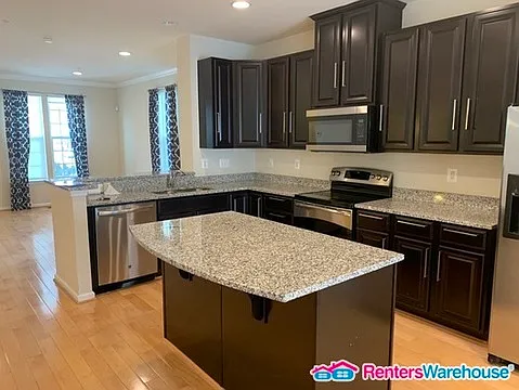 7440 Singers Way — Photo 7