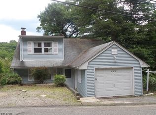 151 Skyline Lake Dr, Ringwood, NJ 07456