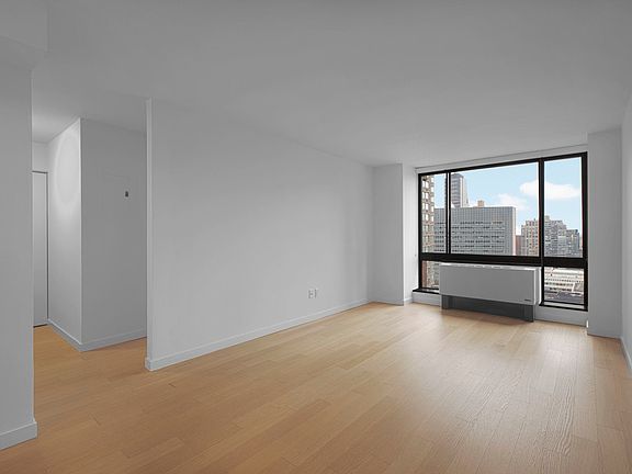 2nd image of 1 Columbus Pl APT N28d