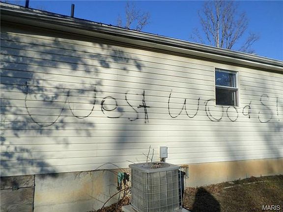 4th image of 660 Oakmont Dr