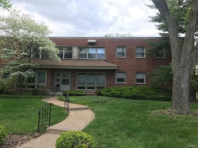 1st image of 3 Delcrest Ct APT 104