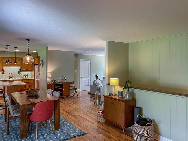 2551 S Ivy St — Photo 12