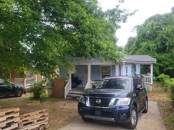 2nd image of 768 Bender St SW
