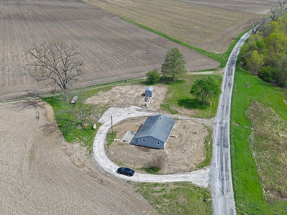 2nd image of 861 Indian Ridge Rd