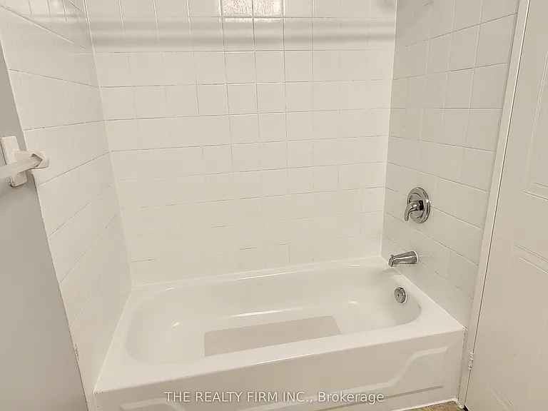 570 Proudfoot Ln #309 — Photo 18