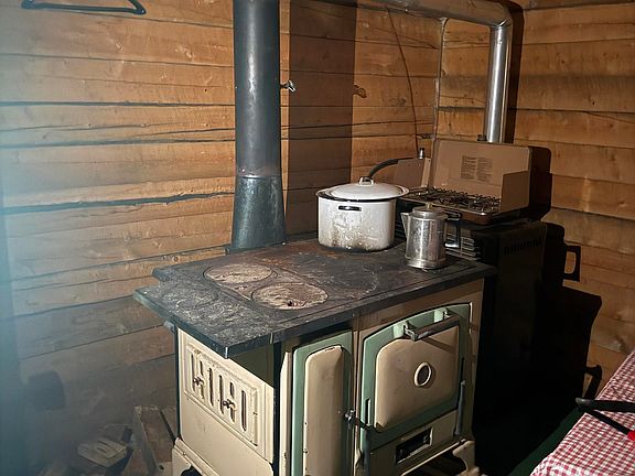 5th image of TRACT 58 Overlook Retreat
