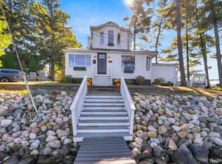 571 Westpointe Ct, Lake Orion, MI
