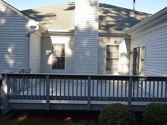 3rd image of 4206 Stonehaven Way