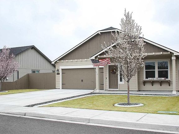 3rd image of 5807 Wallowa Ln