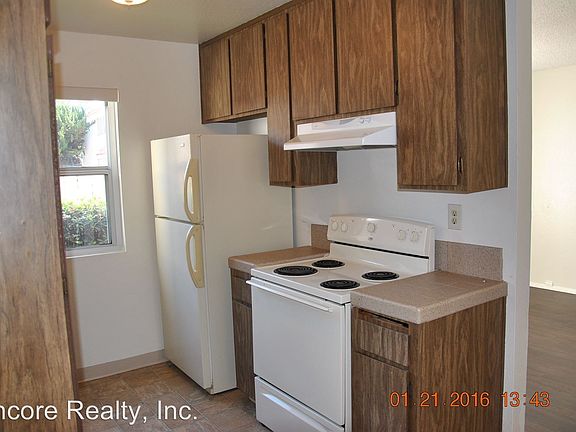 4th image of 587 Glover Ave APT 2