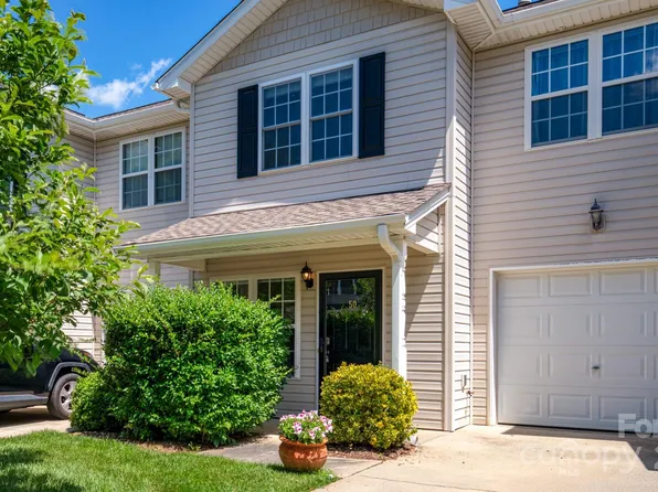 50 Lanceford Cir, Fletcher, NC 28732