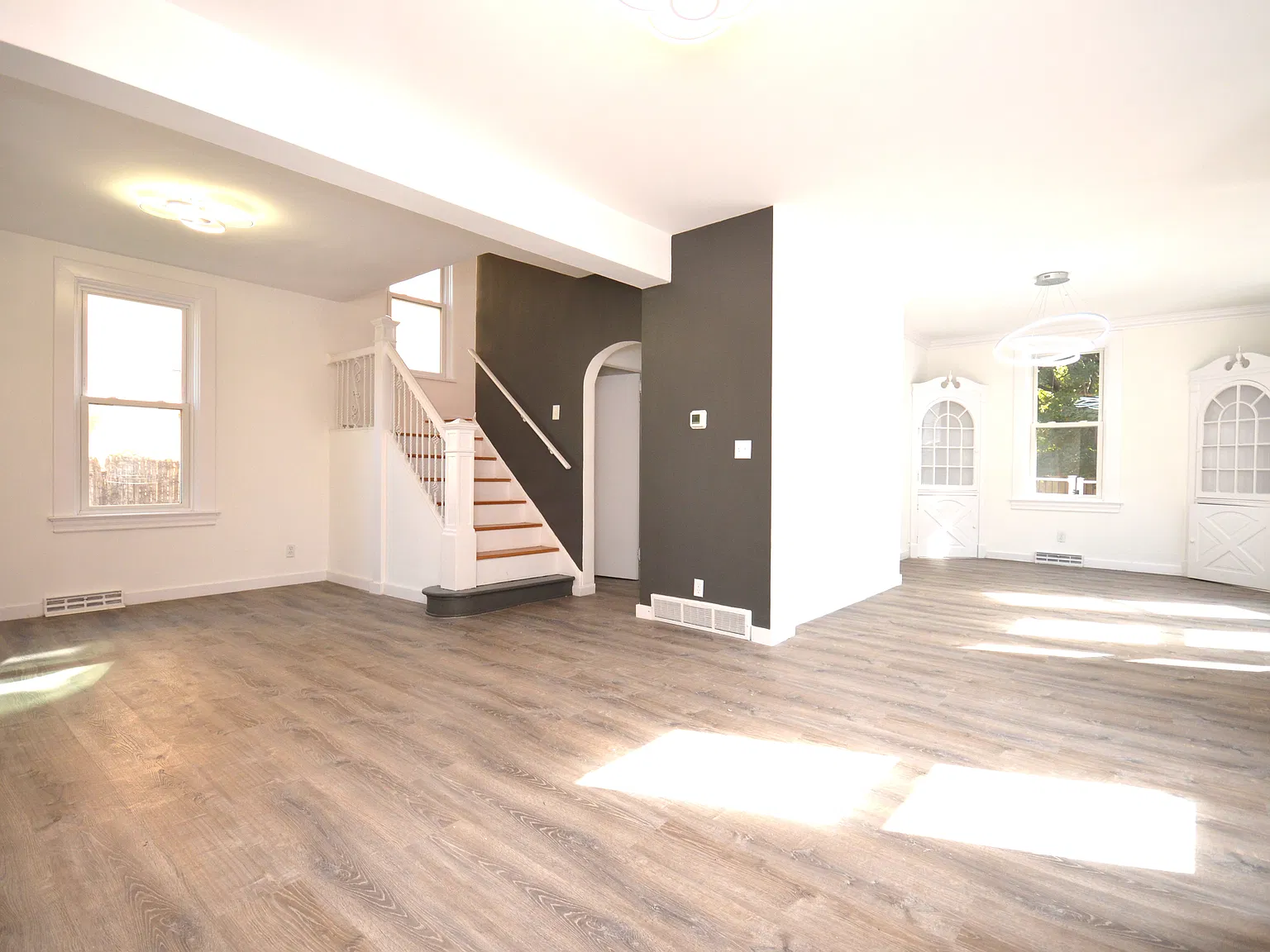 5 bed, 3.5 bath, 1840 sqft, $2,500 — Photo 3