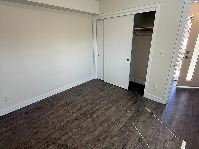 7298 Santa Ysabel Ave #6 — Photo 18