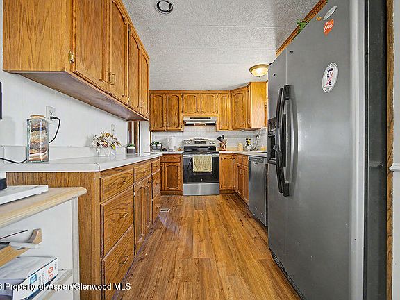 4th image of 723 Barbara Dr