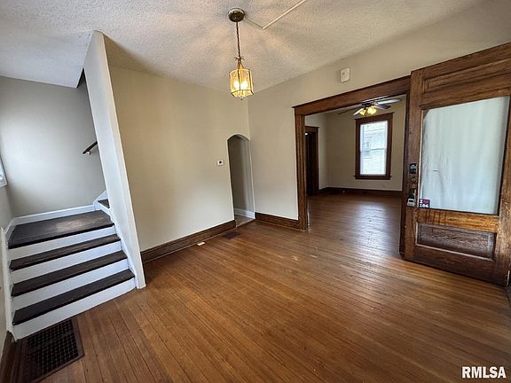 2nd image of 2027 S College St