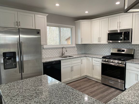 2nd image of 4508 Alderwood Dr
