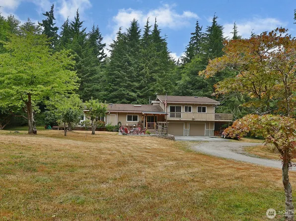 875 Silver Cloud Lane, Greenbank, WA 98253