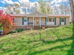 5032 Cherokee Hills Dr, Salem, VA 24153