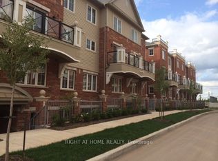 43 Hays Blvd #1, Oakville, ON L6H0J1