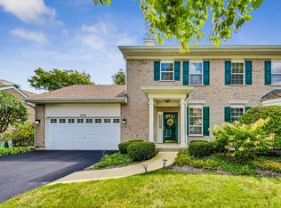 634 Dunhill Ln, Carol Stream, IL 60188