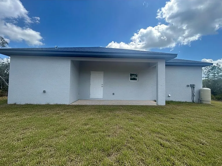 1142 Heron St — Photo 2