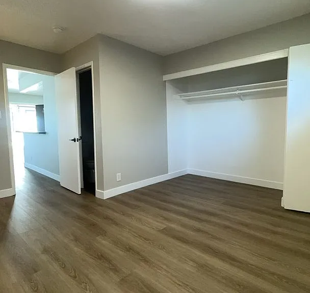 239 W Philadelphia Ave #6 — Photo 9