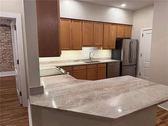 2 bed, 2.5 bath, 1650 sqft, $3,450 — Photo 4