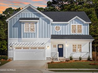 541 Moss Lake Ln, Holly Ridge, NC 28445