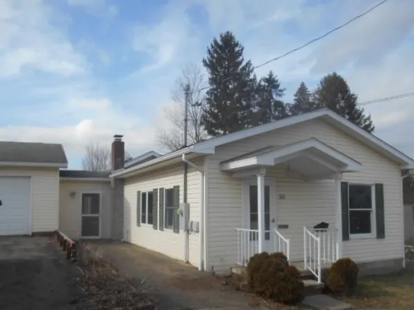 318 Ross Ave, Cambridge Springs, PA 16403