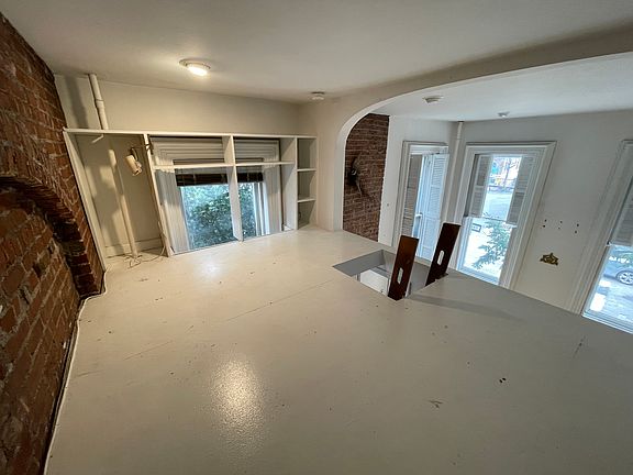 5th image of 34 Beekman Pl APT 1N