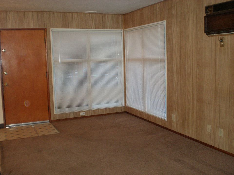 2nd image of 3815 SE 71st Ave