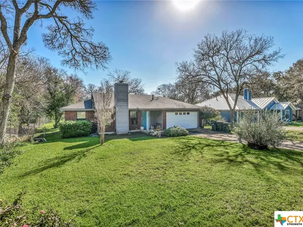 613 Franklin Dr, San Marcos, TX 78666