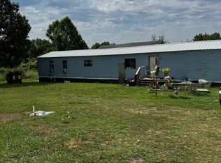 1704 Cyclone Rd, Pineville, MO 64856