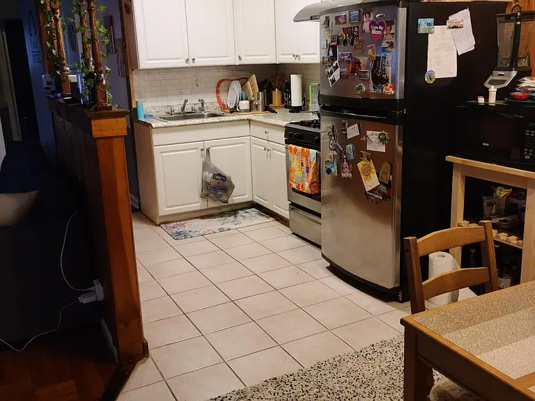 2462 E 28th St #2 — Photo 3