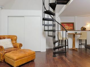 9517 Bolton Rd #A, Los Angeles, CA 90034