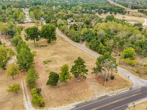 15610 SE 29th St, Choctaw, OK 73020