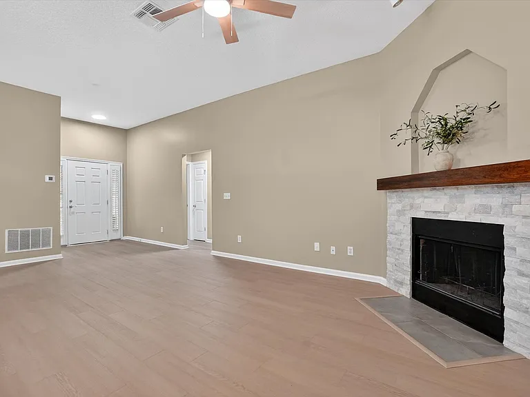 863 S Lilac Loop — Photo 9
