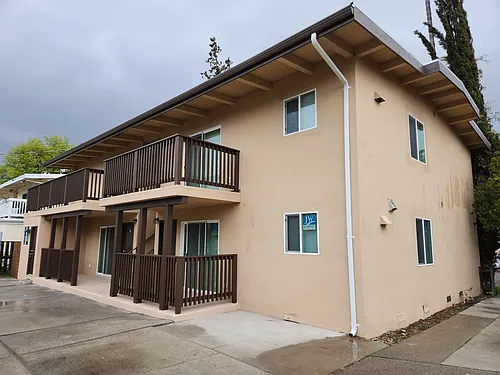 805 Sharmon Palms Ln #B Photo 1