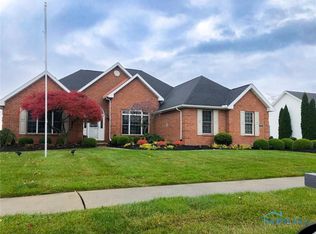 577 Bridgewater Dr, Oregon, OH 43616