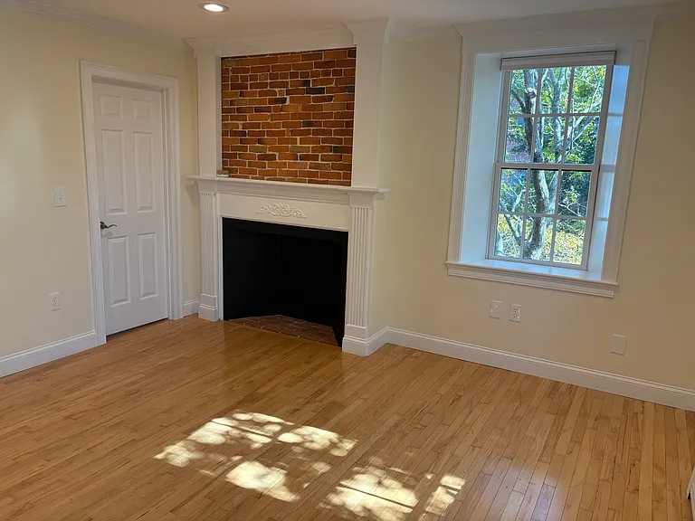 147 State St #4 — Photo 8