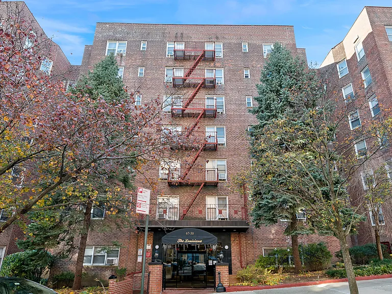 6730 Clyde St #3P — Photo 9