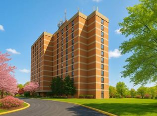 Emerson Center Senior Apartments - 62 & Older, Lexington, KY 40504