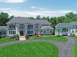 15121 Riding Club Dr, Haymarket, VA 20169