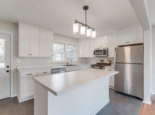 1206 S Mattis Ave, Champaign, IL 61821