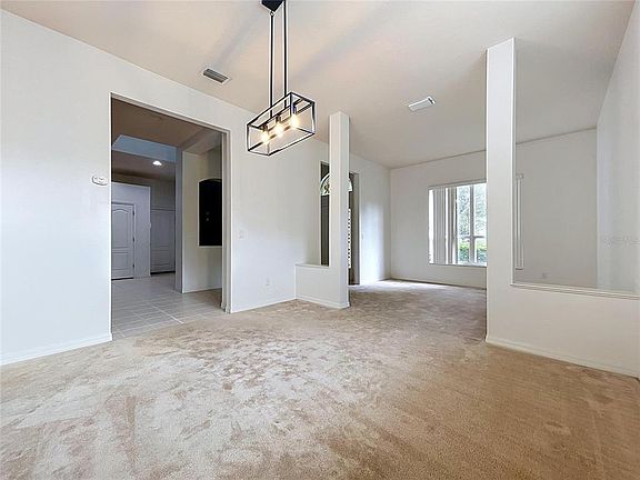 3rd image of 1124 SPLIT SILK STREET