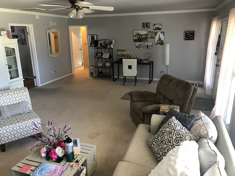 536 Eureka Ave — Photo 9