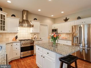 3835 Haywood Dr, Mechanicsburg, PA 17050